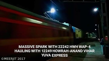 MASSIVE SPEED WITH A BLASTING SPARK!! 12249 HWH-ANVR Yuva Express with 22242 HWH WAP-4!