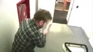 He smash his laptop on flappy bird screenshot 5