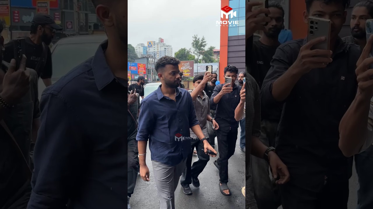 തന്റെ സിനിമ കാണാൻ ആവേശത്തിൽ പോകുന്ന മാത്യു തോമസ് | Nellikkampoyil Night Riders | Mathew Thomas