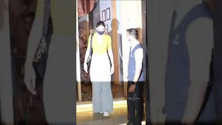 Deepika Padukone With Sister Snapped At Mizu Restaurant Bandra For Dinner