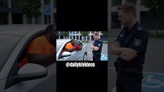 Die Bullen Fallen Auch Auf Alles Ein