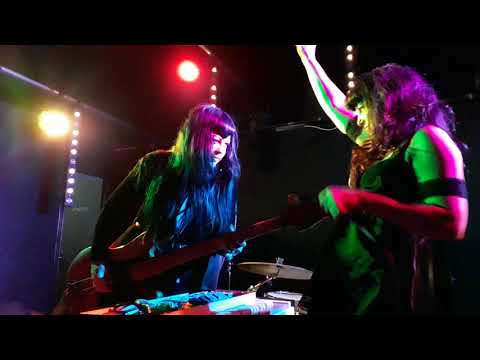 The Darts "My Heart is A Graveyard" Live Montreuil 2019