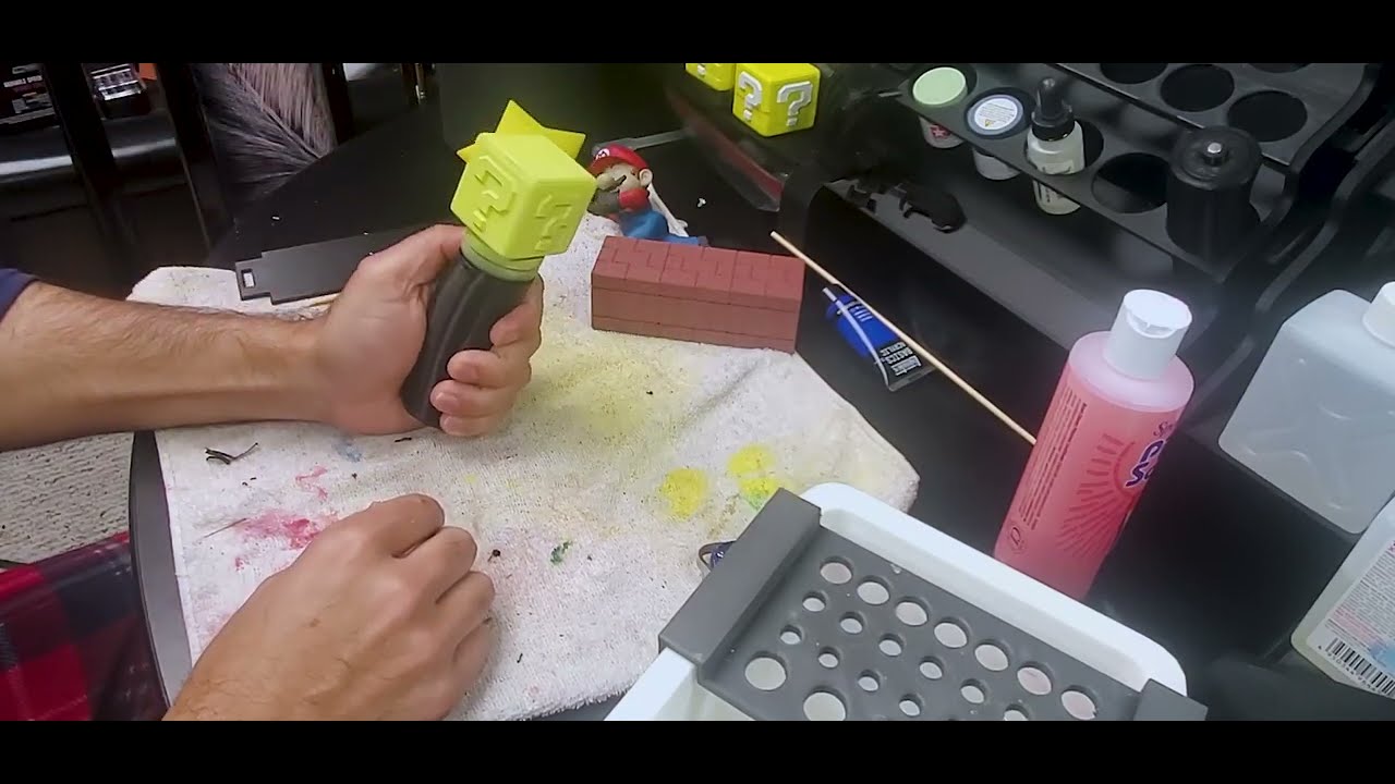 Miniature Holder For Painting