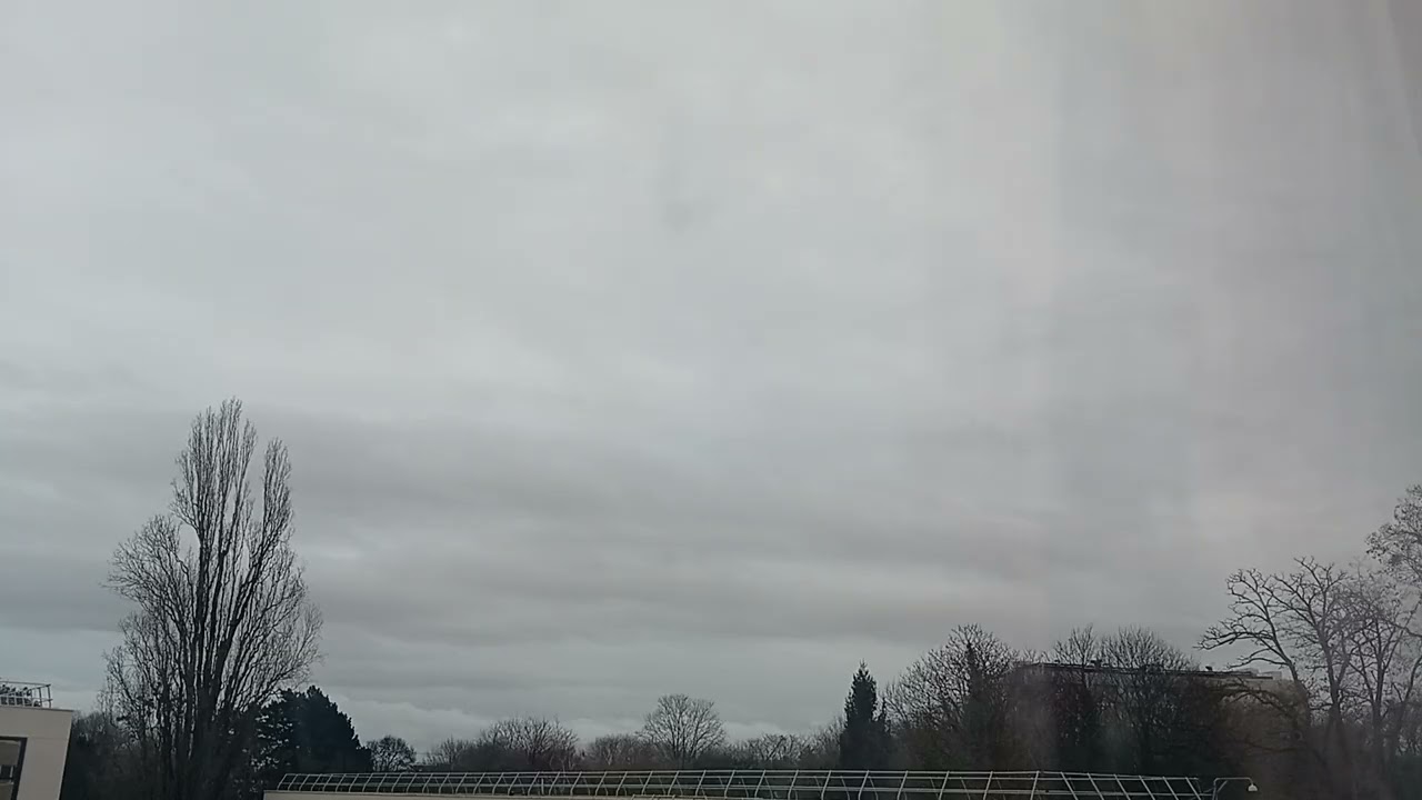 Winter Cloud Observation in Paris Skyline 