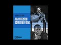 Capture de la vidéo Jimmy Witherspoon & Richard "Groove" Holmes: As Blue As They Can Be - "Walking On A Tightrope"