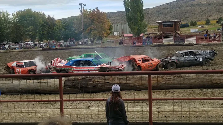 Tonasket Washington demolition derby main event