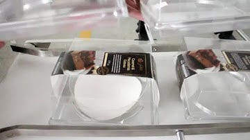 Cake boxes corner sealing labeling machine inline customized labeller | etiquetadora de cajas