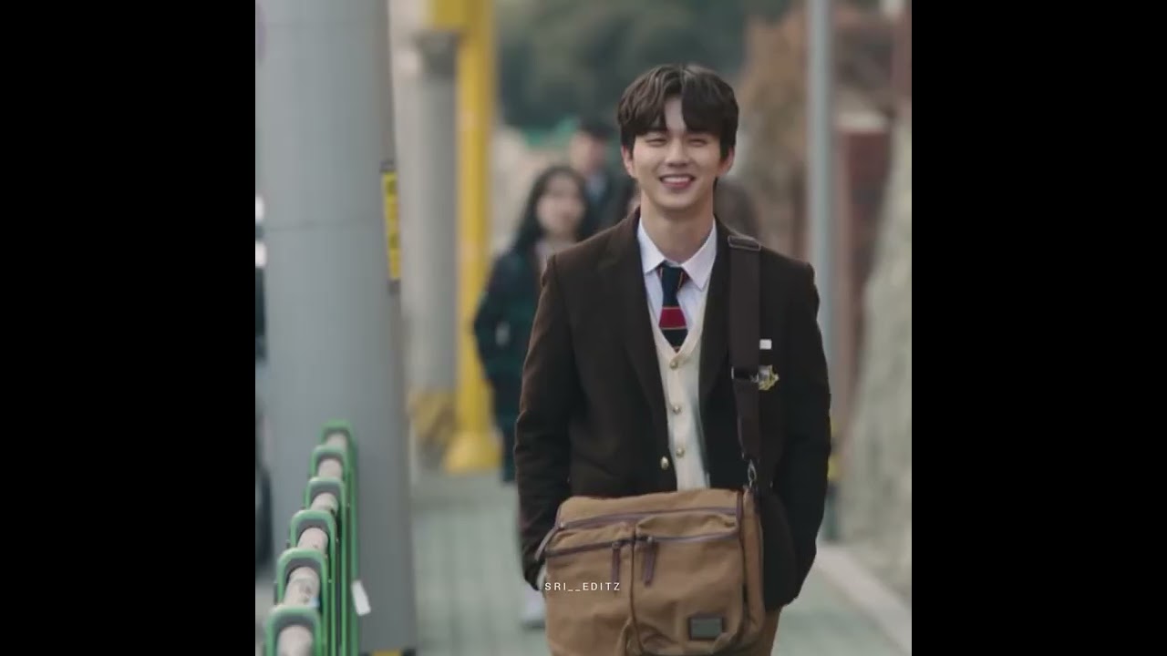 his smile 😍❤️ you and i my strange hero whatsapp status 