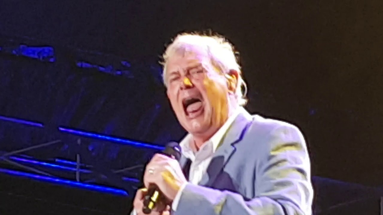 Reason - John Farnham - Red Hot Summer Tour 170218