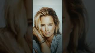TEA LEONI
