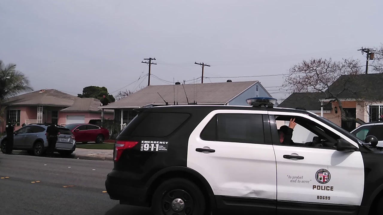 L.A.P.D. police chase ends in Gardena California. March 31, 2020 - YouTube