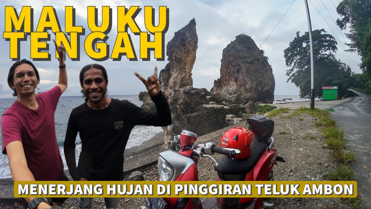MOTORAN DARI KOTA AMBON SAMPAI KE BATU LAYAR DESA LARIKE MALUKU TENGAH - Viewnya Indah Sekali