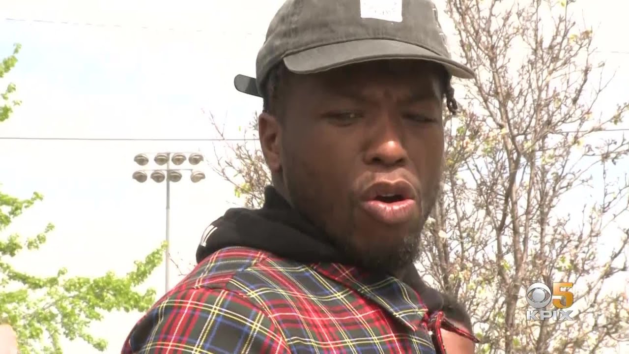Warriors Dunk Team Puts On Show For Berkeley School - YouTube