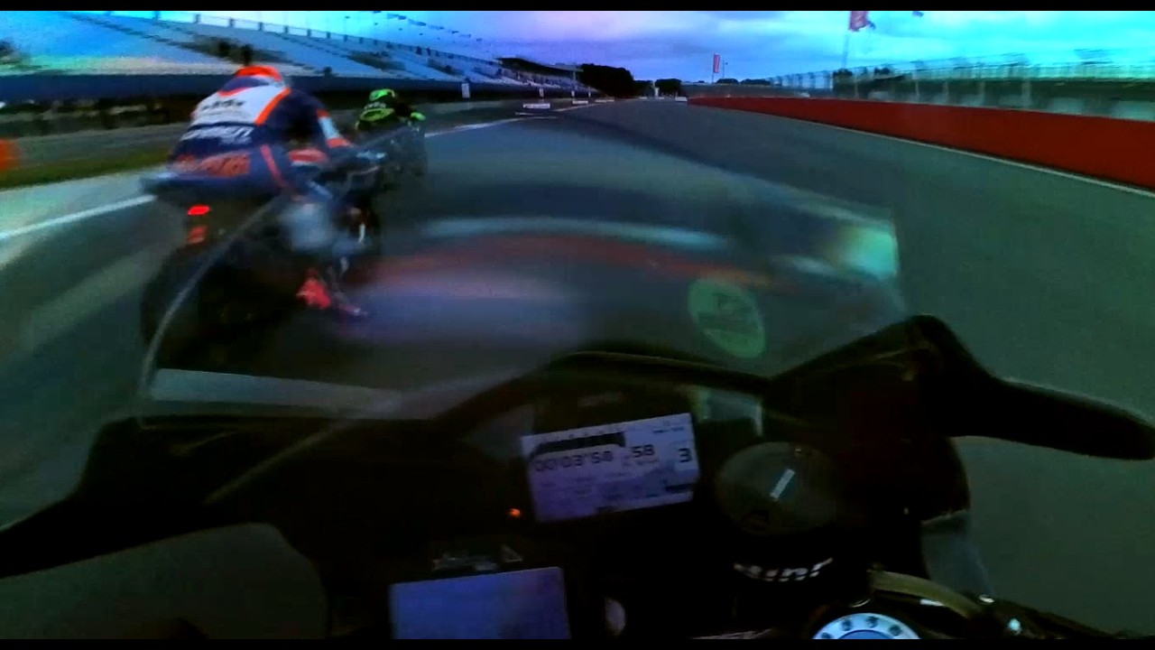 RACE 2 - BeNeLux Trophy TT Assen British Superbikes RSV4 onboard