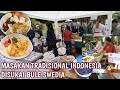 NASI KUNING PECEL SAYUR DAN AYAM BETUTU DISERBU BULE SWEDIA