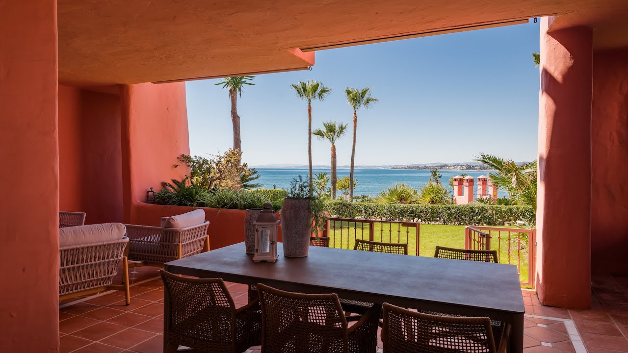 Wonderful Apartment on the Beach in Marbella | €995.000 | Marbella Hills Homes Real Estate