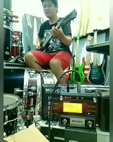 Kisah Seorang Pramuria - The Mercys - Bomerang - Gitar Gilmore Efek Mooer GE100