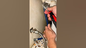 Cách thay dây cấp nước bồn cầu đúng kỹ thuật #trending #tips