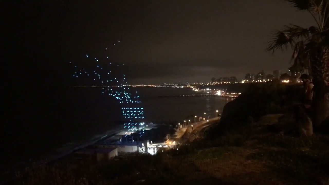 Coreografía de Drones en Lima (Costa Verde)