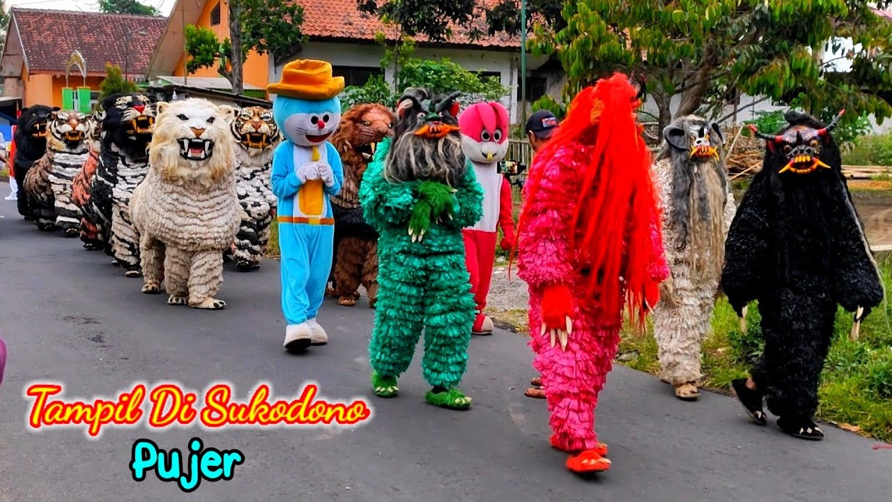 Can macanan Singo raung cilik di undang M. REZA acara KHITANAN tampil Di SUKODONO pujer