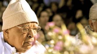 S.N. Goenka - Morning chanting - Day 2