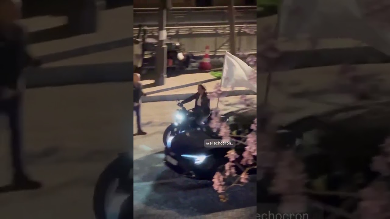 Tom Cruise filming Olympic Games Segment on the Pont de Bir-Hakeim bridge in Paris (25/4/2024)