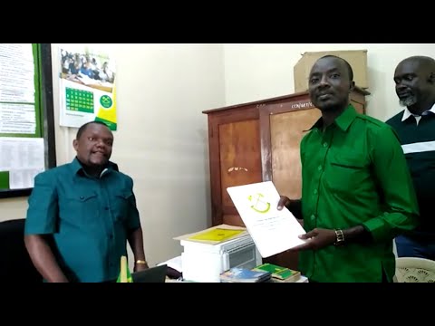 MUSUKUMA ACHUKUA FOMU KUWANIA TENA UBUNGE JIMBO LA GEITA VIJIJINI