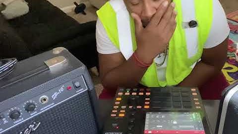 Dark loop on the Akai MPC One