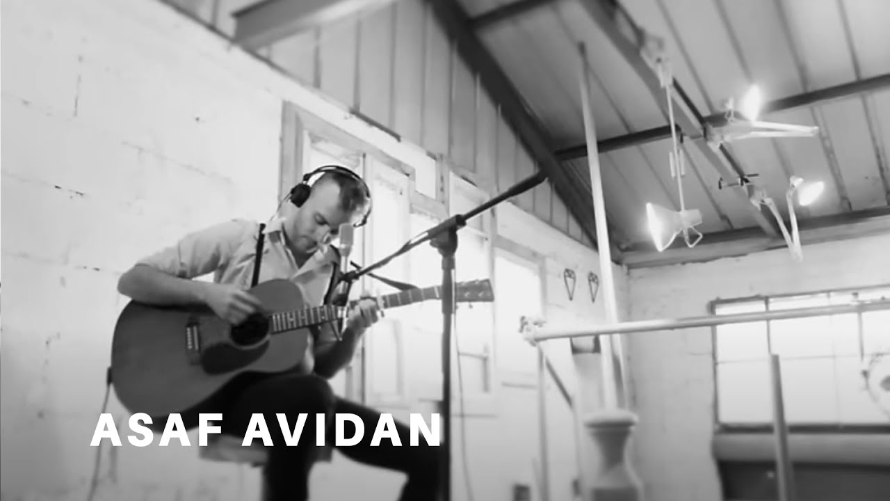 Weak // Acoustic from the Box