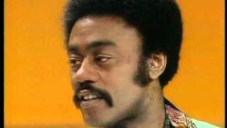 Dick Clark Interviews Johnnie Taylor - American Bandstand 1976