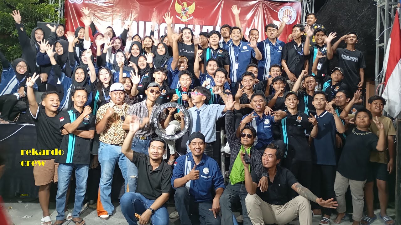 pentas rekardo crew ibu ibu RT14