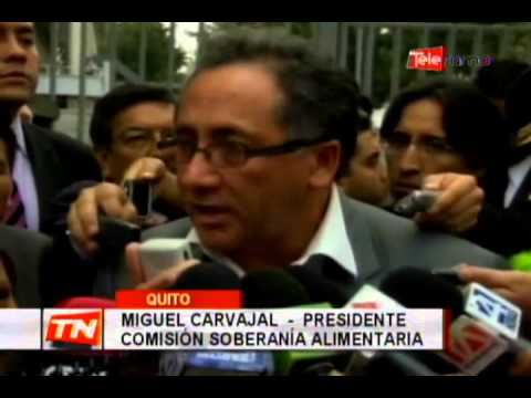 Conaie marchó a la asamblea para entregar documento sobre ley de tierras