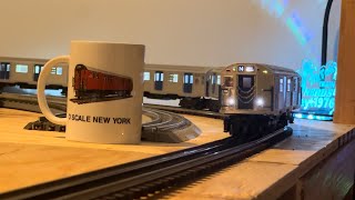 Unboxing an MTH Premier R32 Subway set