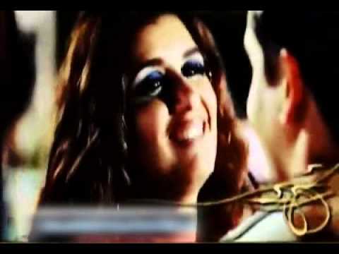 اليسا بعيش على حسك مستنياك