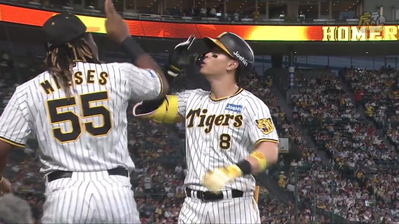 フルスイング一閃】2回裏、#佐藤輝明 選手が第18号ソロホームラン