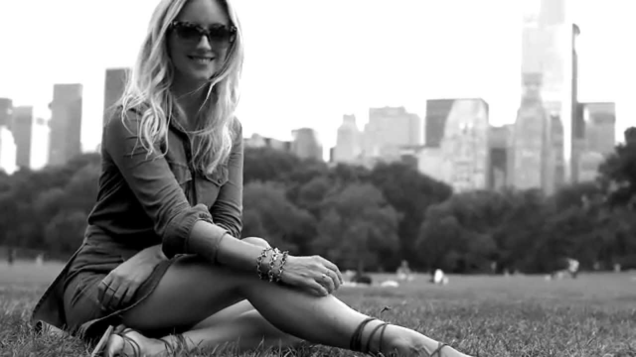 In the park with Charlotte Groeneveld, The Fashion Guitar & X Jewellery