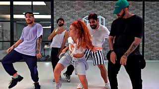 Júlia Pericas ll EASY- Jhay Cortez/ Dwarfs Intensive