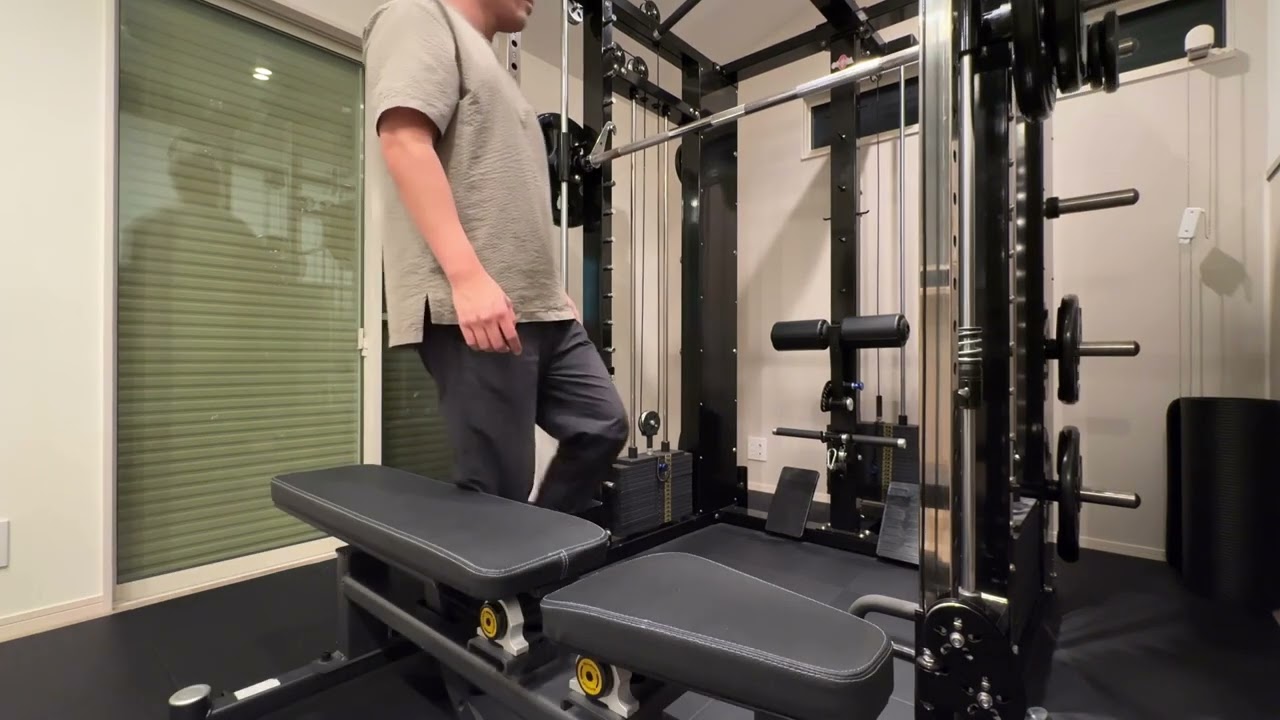 ショパンザゴリラの観察記録②脚の筋トレ