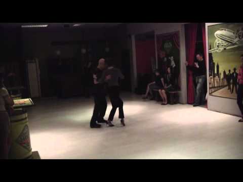 Tina Riccardi en Geert - demi giro, open embrace & milonguero -