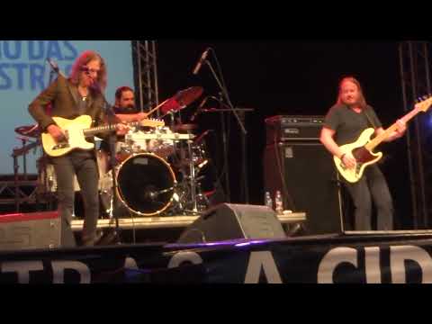 2015-08-22 6 - Robben Ford - High Heels and Throwing Things - Rio das Ostras Jazz & Blues Festival