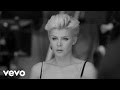 Robyn - Dancing On My Own (The Making Of)