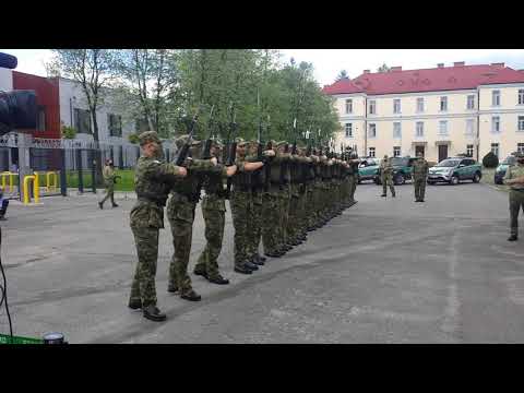 Prezydent Andrzej Duda z wizytą w Karpackim Oddziale Straży Granicznej w Nowym Sączu