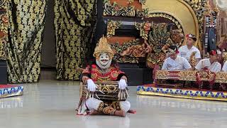 Garuda Wisnu Kencana - Amphitheater, Jauk Manis Drum Beats matching with Audience Clapping
