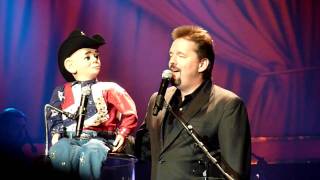 Miniatura de "Terry Fator's Garth Brooks Impression - Las Vegas 2010"