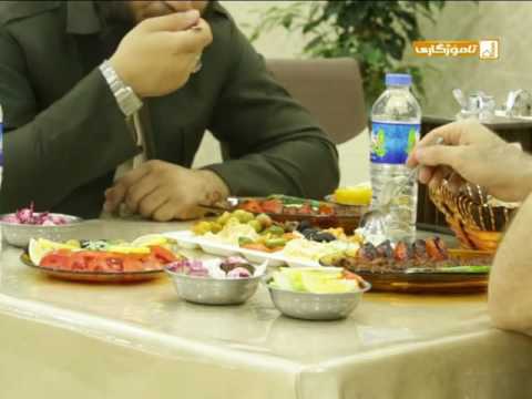 ئادابی خواردن و خواردنەوە