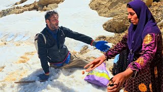 Into the Snowy Mountains ❄️🌿 | Gathering Wild Herbs & Family Moments by the River