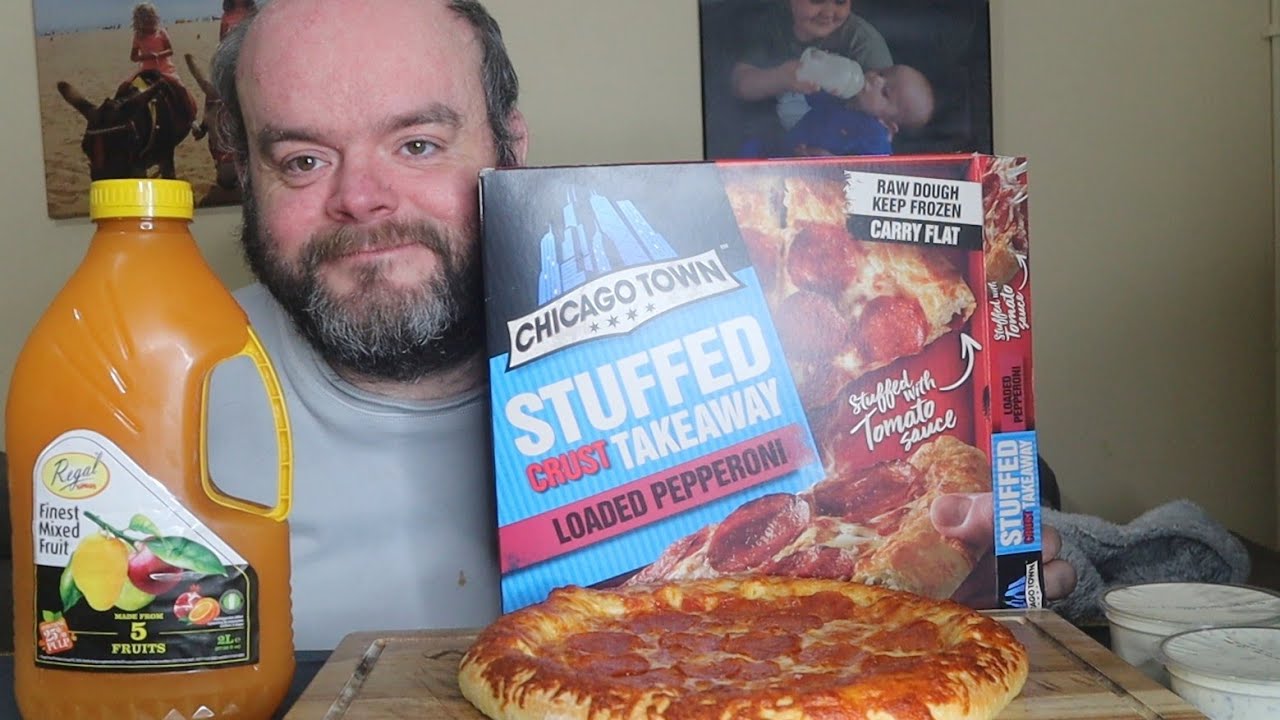 chicago town stuffed crust pizza uk mukbang