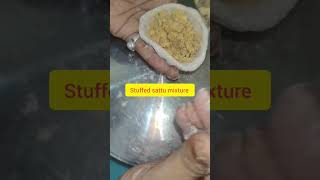 Try this recipe..... Stuffed Sattu Roti 😋#yutubeshorts #indianrecipes