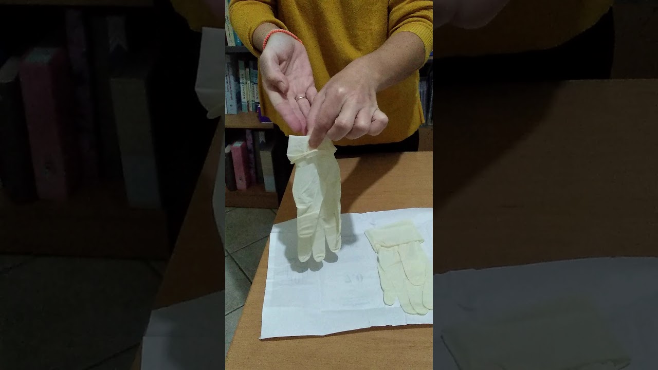 Νοσηλευτική Ι, ΕΠΑΛ Ρεθύμνου, Αποστειρωμένα γάντια