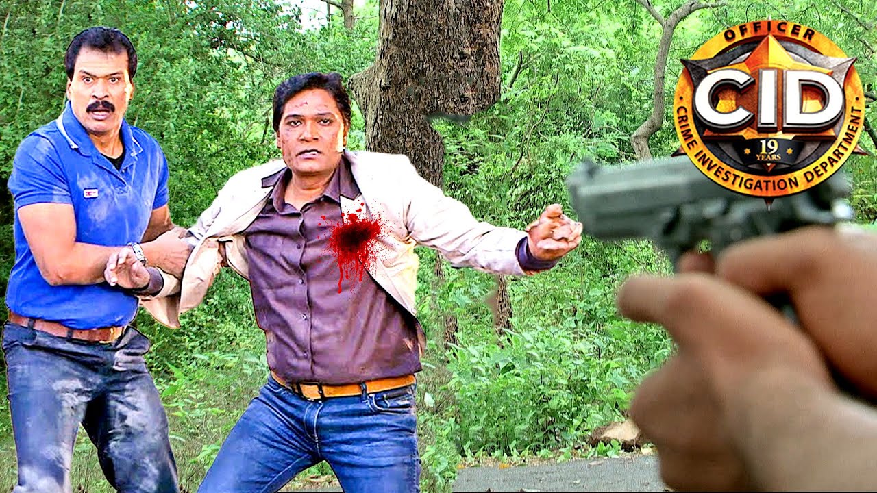 জঙ্গলের মধ্য দিয়ে আসা সন্ত্রাসী অভিজিতের ওপর হামলা চালায় || সিআইডি CID || crime series 2025